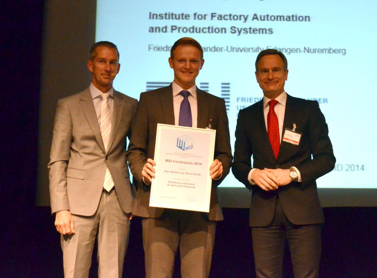Zum Artikel "24.09.2014: ﻿Förderpreis der Forschungsvereinigung 3-D MID e.V. für Klaus Schütz"