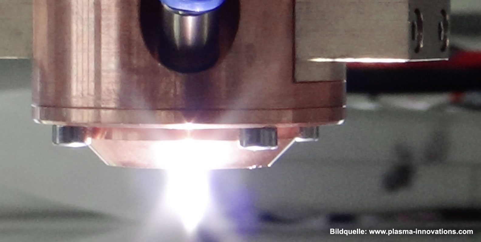 Zum Artikel "01.01.2016: Innovative Plasma Coating Technologie am Lehrstuhl FAPS verfügbar"