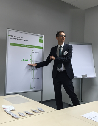 Zum Artikel "12.04.2016: VDMA LabTour zum Thema Industrie 4.0 findet am FAPS statt"