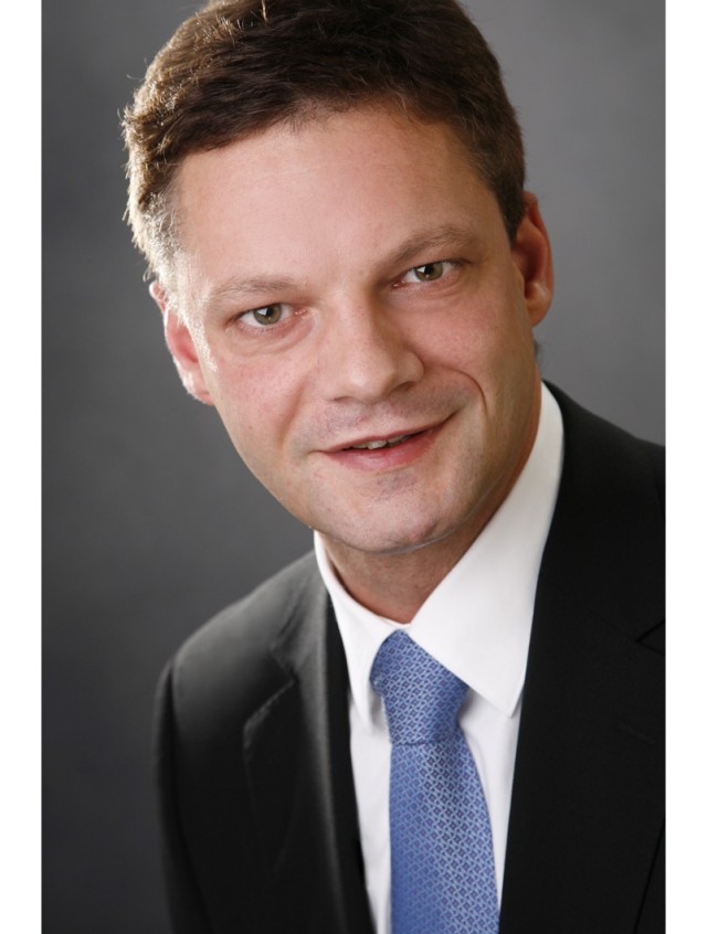 Zum Artikel "01.03.2016: FAPS-Alumni Jürgen Göhringer wird an die Hochschule Ansbach berufen."