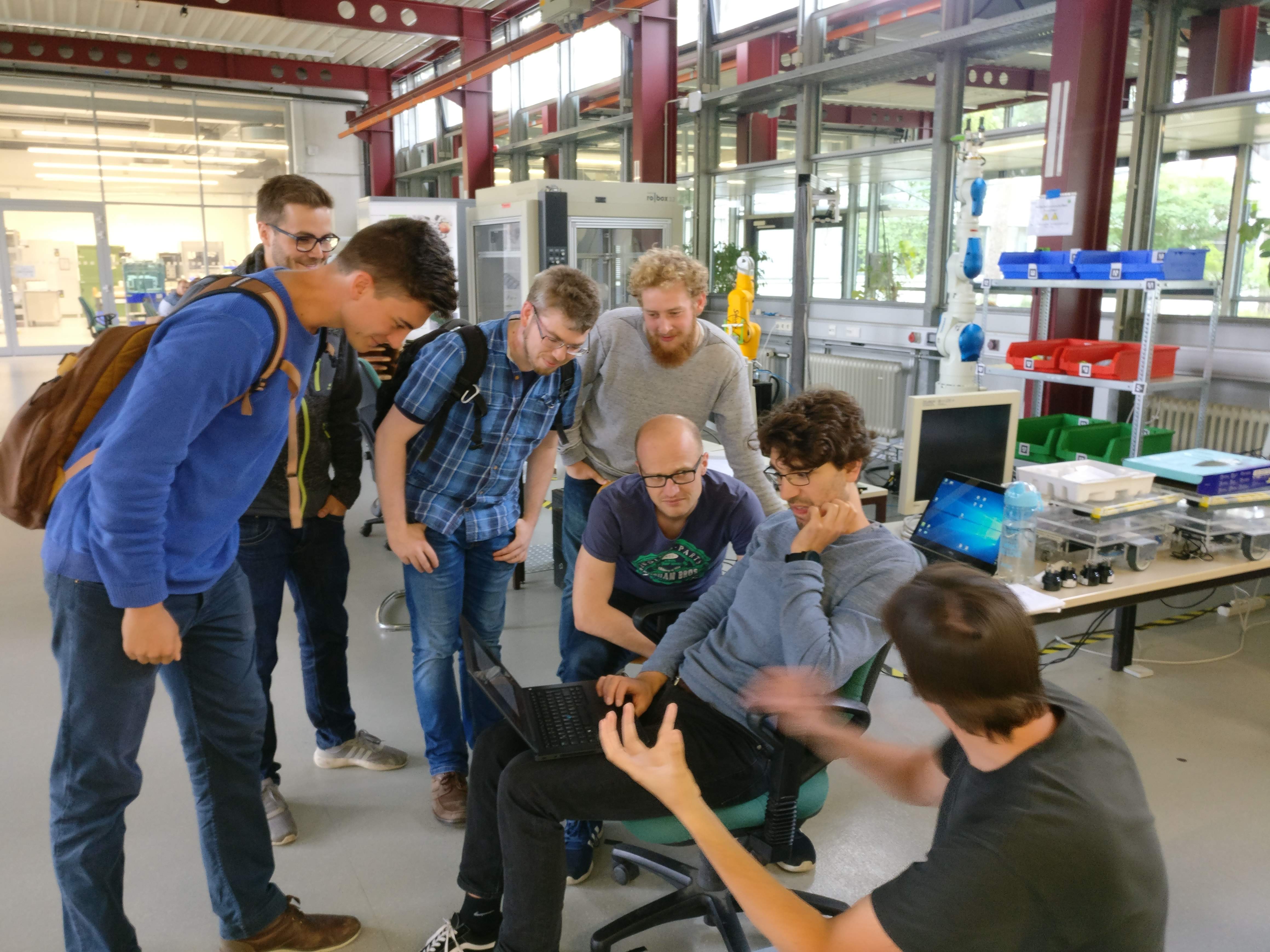 Zum Artikel "13.06.2018: ER-Force nimmt am RoboCup 2018 teil"