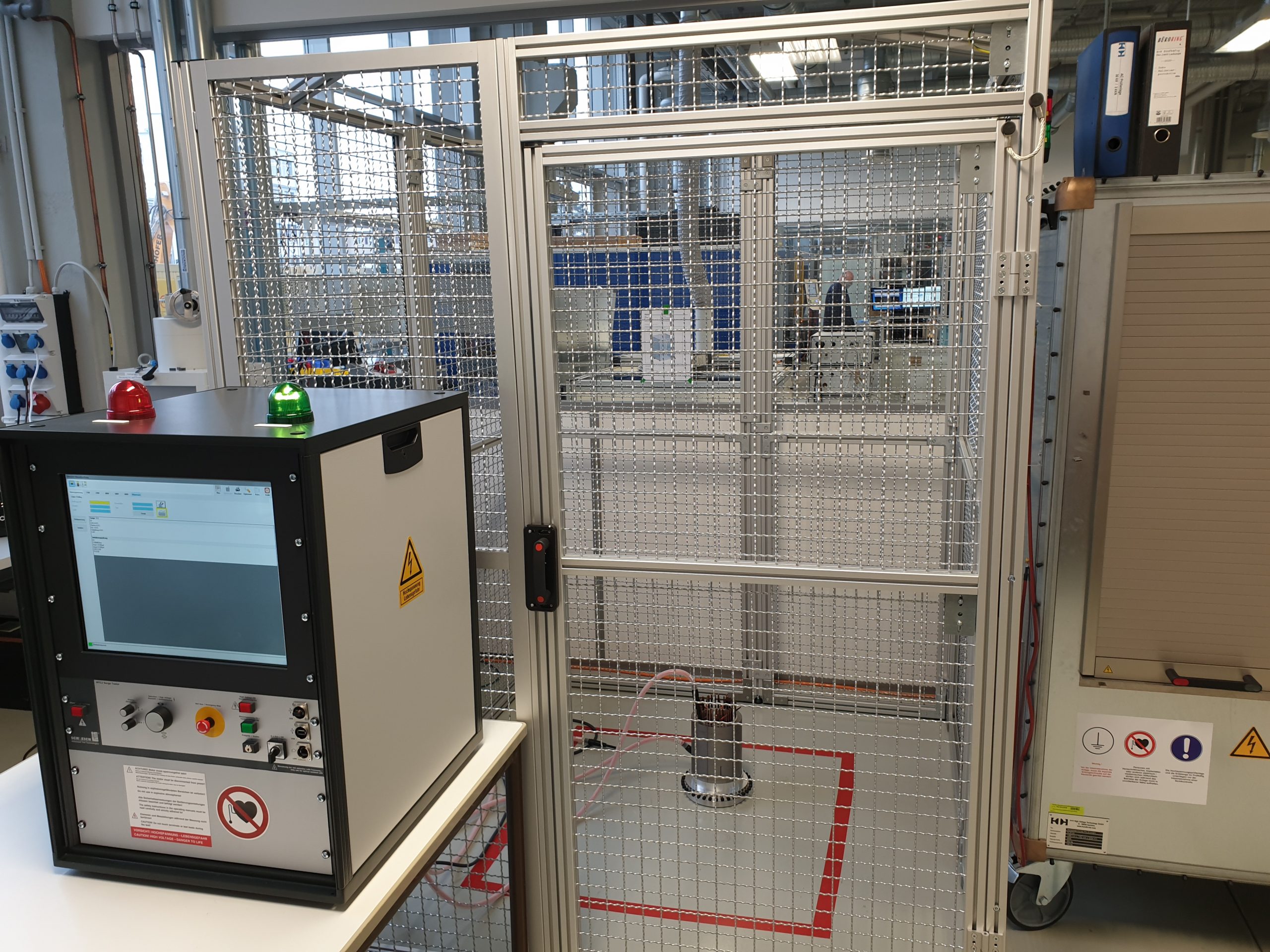 Zum Artikel "Gleichhochspannungs-Prüfplatz bis 25 kV (DC) für Grundlagenuntersuchungen an Isolationen für Induktivitäten"