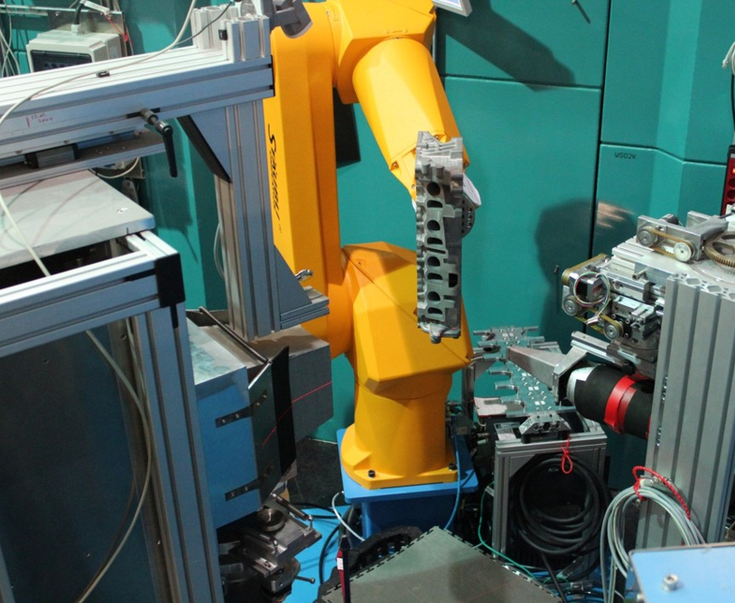 Zum Artikel "RAPtOr – Hochgenaue, robotergestützte Probenpositionierung bei der Neutronendiffraktometrie"