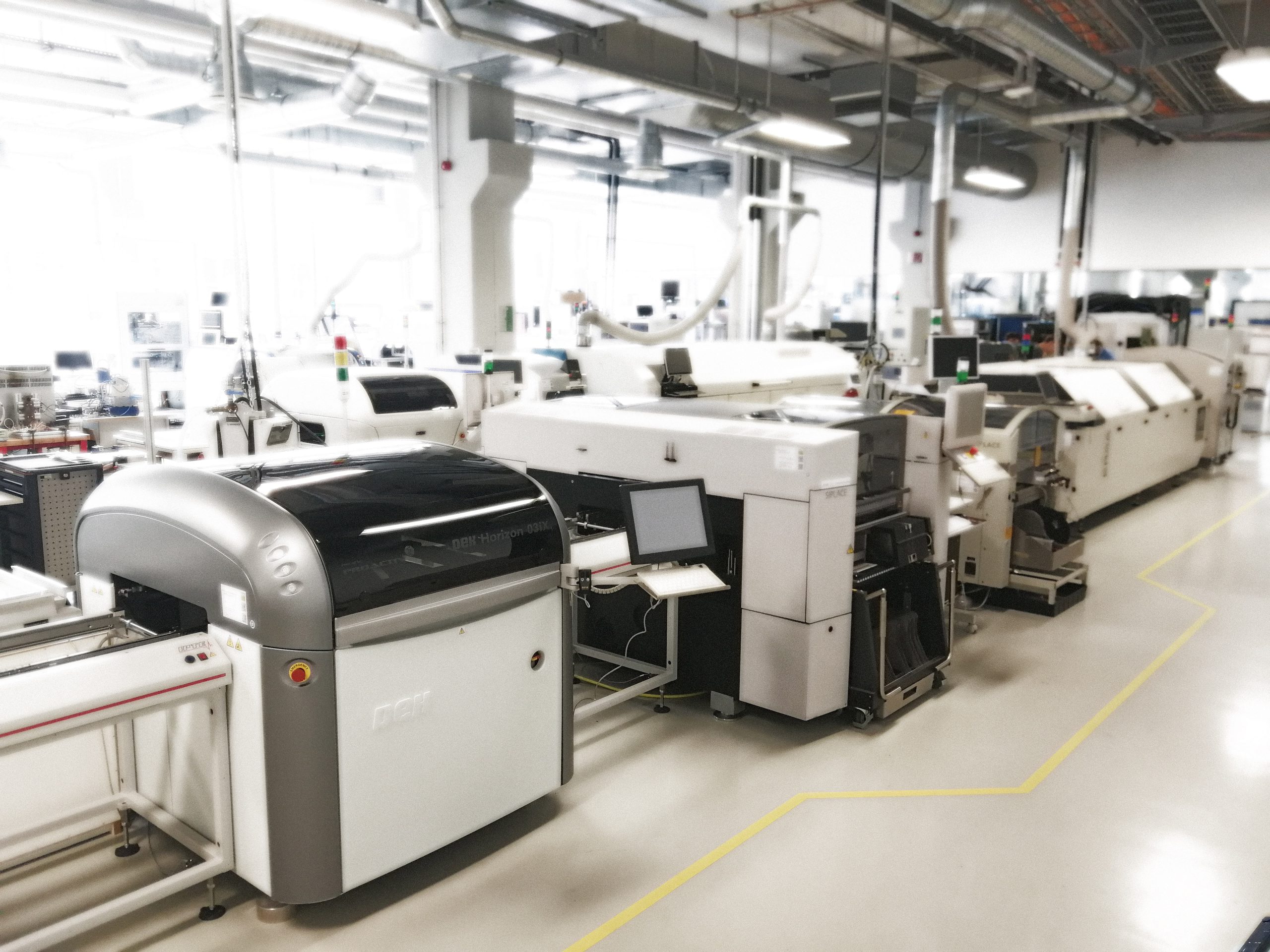 Zum Artikel "Wissenschaftliche Mitarbeitende (m/w/d) im Bereich Elektronikproduktion"
