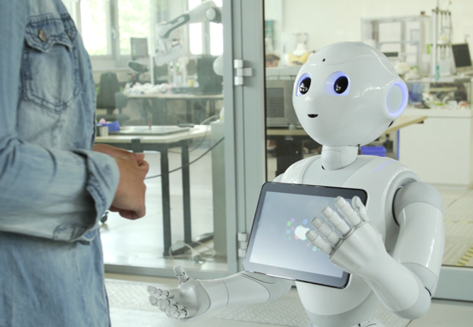 Zum Artikel "Humanoider Roboter Pepper"