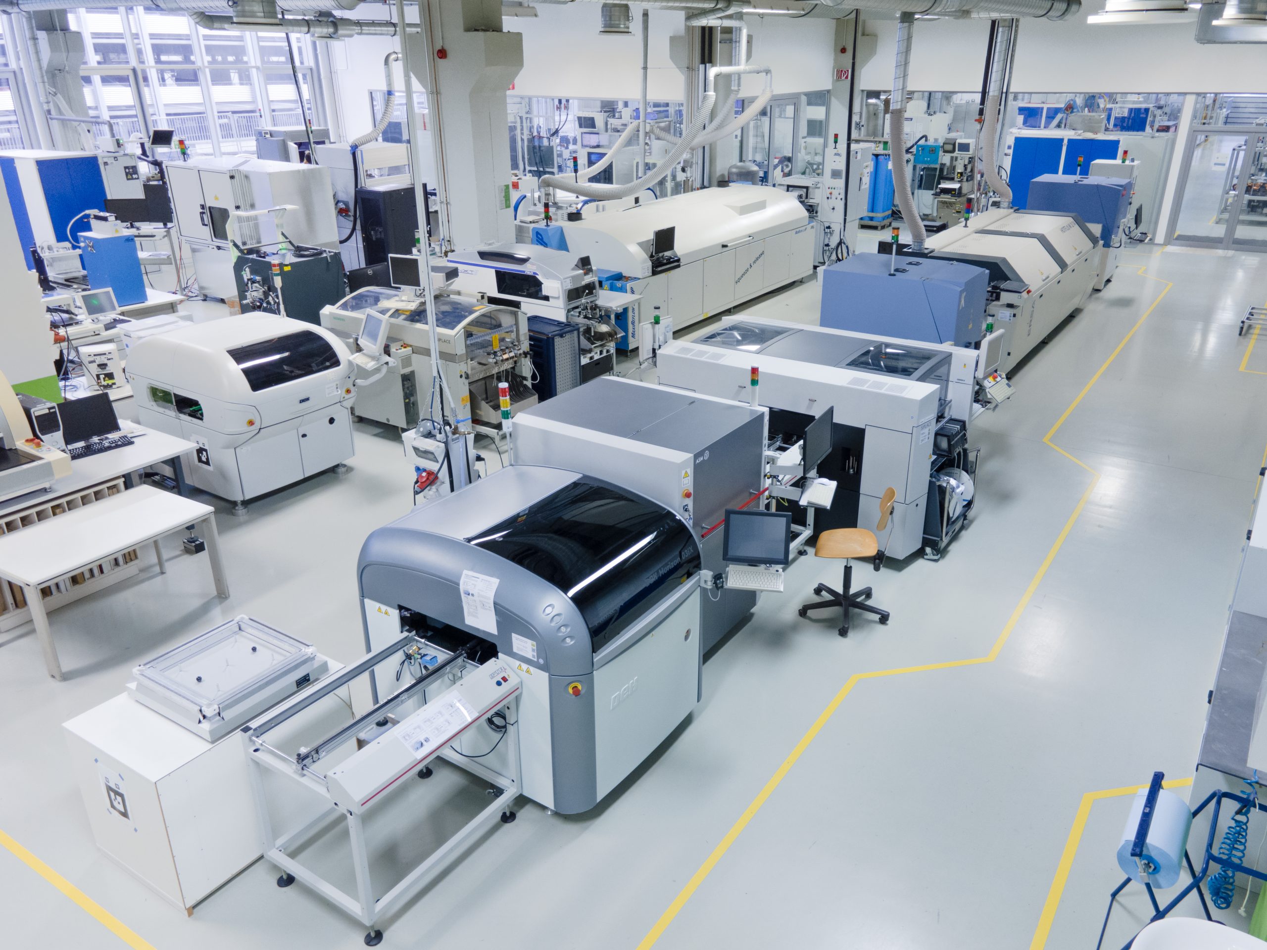 Zum Artikel "Konzeption und Implementierung einer Federated Learning Pipeline zur unternehmensbergreifenden Kollaboration in der Elektronikproduktion (BA/PA/MA)"