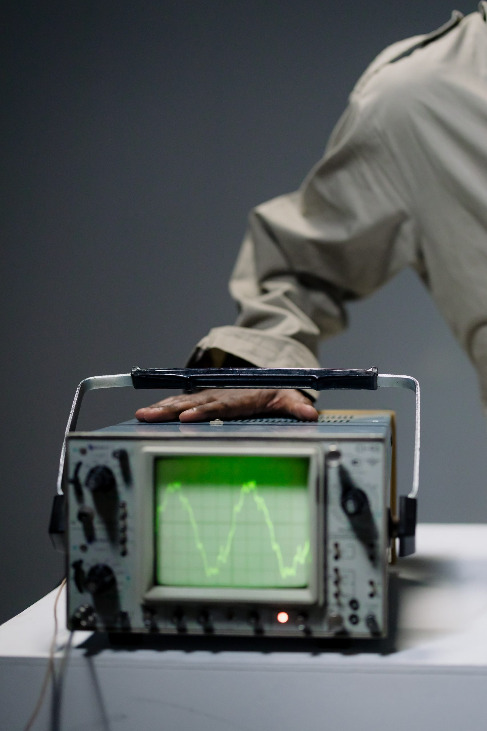 Zum Artikel "Power-Hardware-in-the-Loop (PHIL) Simulator für industrielle Gleichstromnetze"