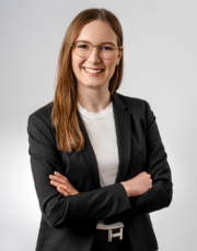 Zum Artikel "01.06.2023: Neue Mitarbeiterin am Lehrstuhl FAPS | Anja Preitschaft, M.Sc."