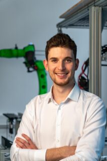 Zum Artikel "15.04.2024: Neuer Mitarbeiter am Lehrstuhl FAPS | Simon Lamprecht, M.Sc."