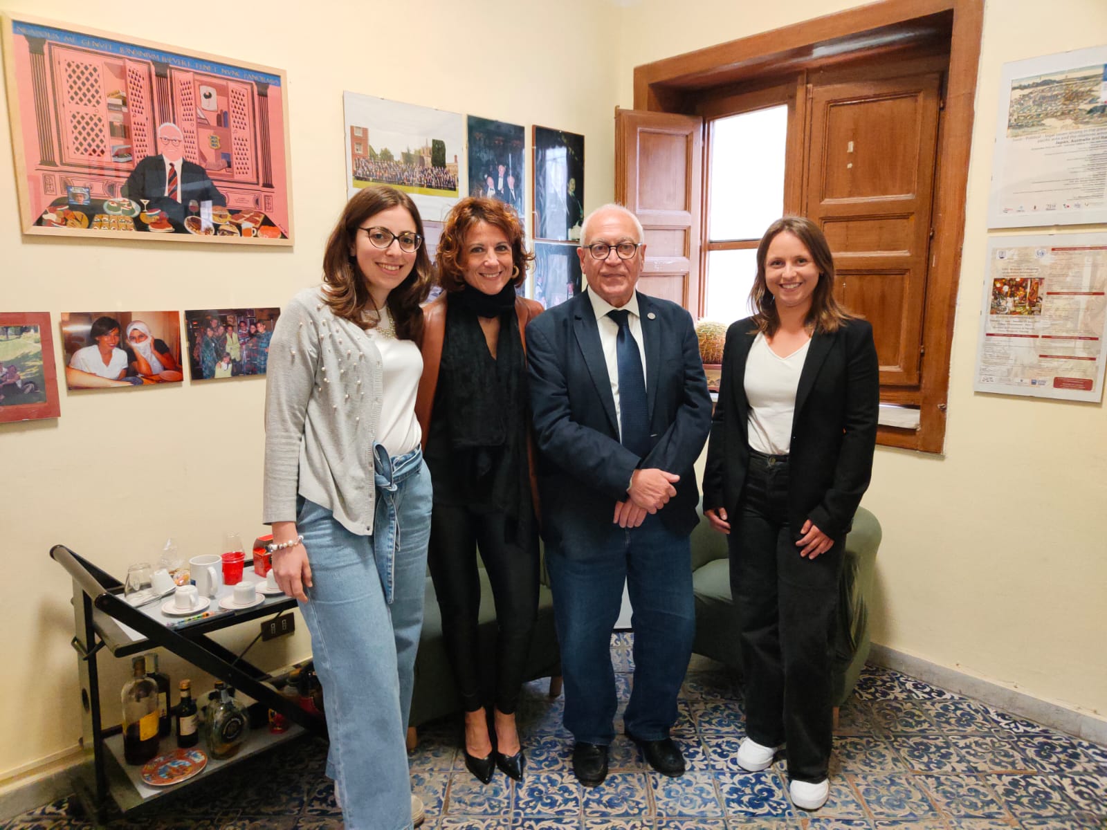 Zum Artikel "19.02.2024: Nina Merz erhält A.S.CENT. Fellowship der Universität Palermo"