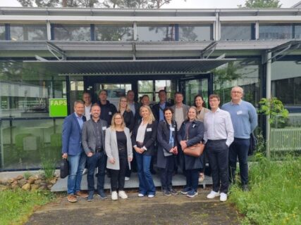 Zum Artikel "07.05.2024: Besuch der Deutsch-Norwegischen Handelskammer am FAPS"