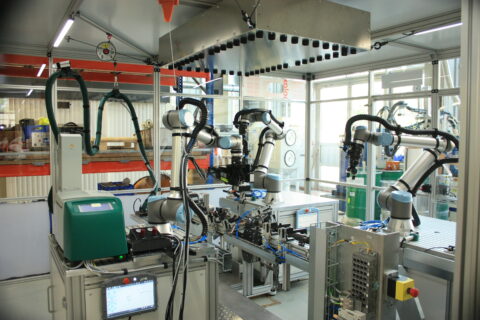 Zum Artikel "Wissenschaftliche Mitarbeitende (m/w/d): Multi-robot Technologie in Kooperation mit TE Connectivity"