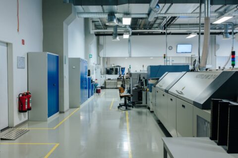 Zum Artikel "Laboringenieur (m/w/d) im Bereich Elektronikproduktion"