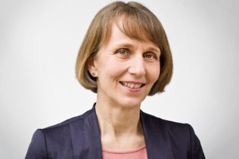 Zum Artikel "01.10.2025: Neue Mitarbeiterin am Lehrstuhl FAPS | Petra Schmitt"
