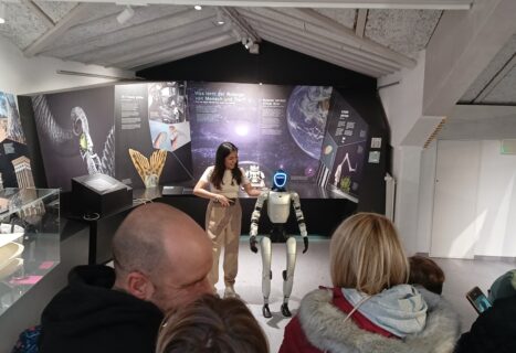 Zum Artikel "02.04.2026: FORSocialRobots im Bionicum Nürnberg"