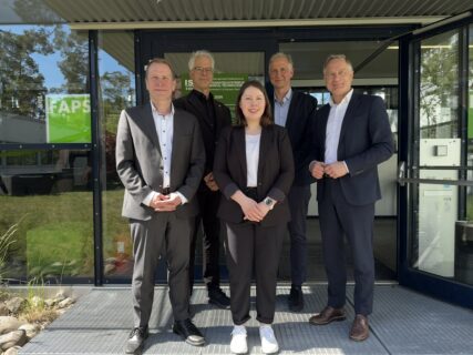 Zum Artikel "28.04.2026: Elisabeth Benke schließt Promotion erfolgreich ab"